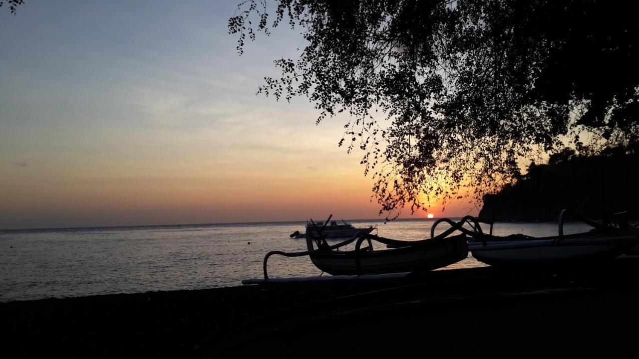 Jemeluk Beach Bungalows Amed Kültér fotó