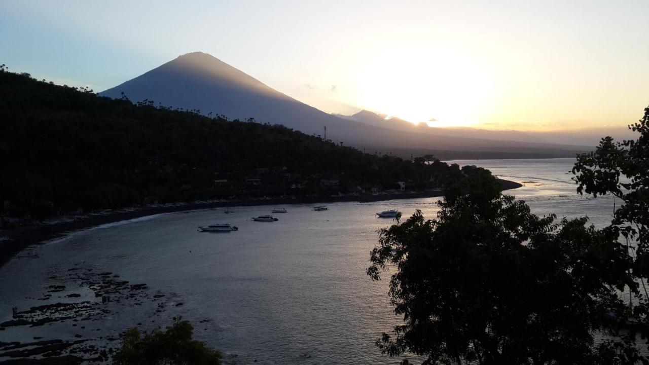 Jemeluk Beach Bungalows Amed Kültér fotó